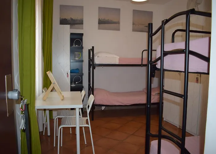 Hostel Mia
